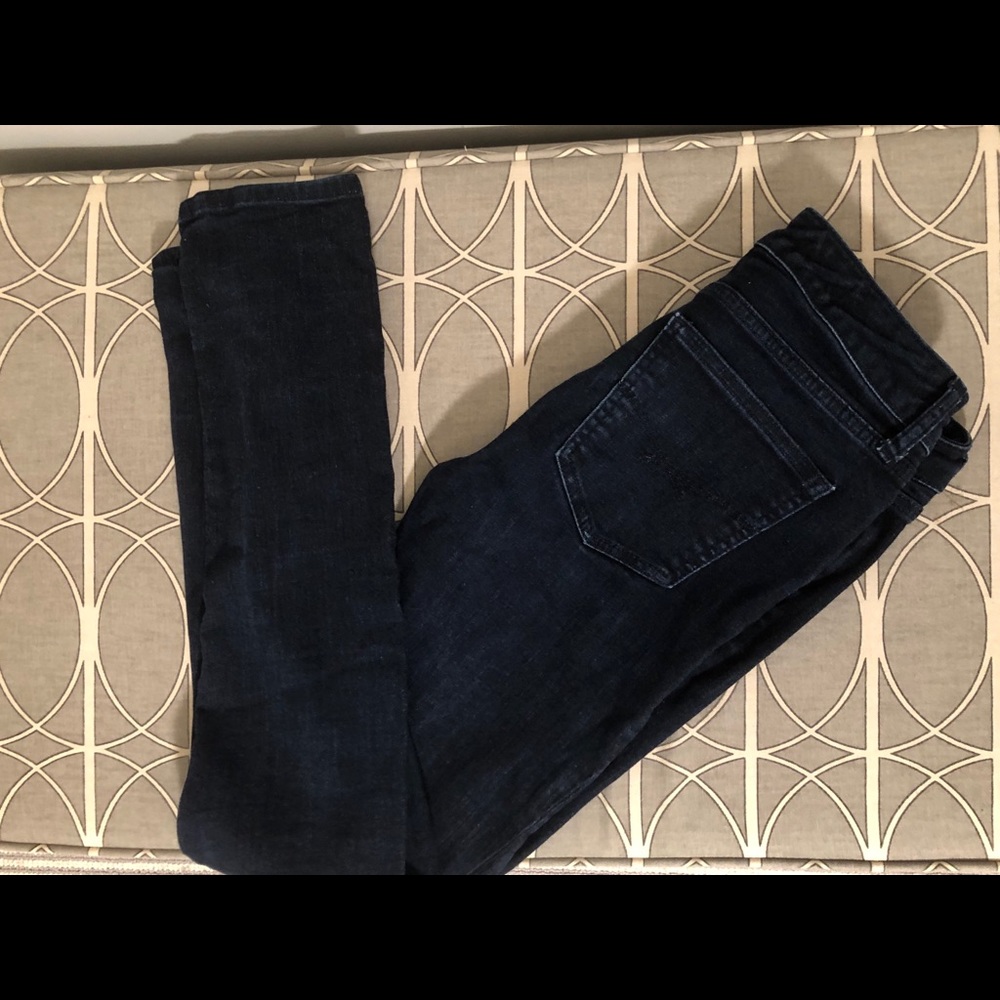 Gap dark wash skinny jeans